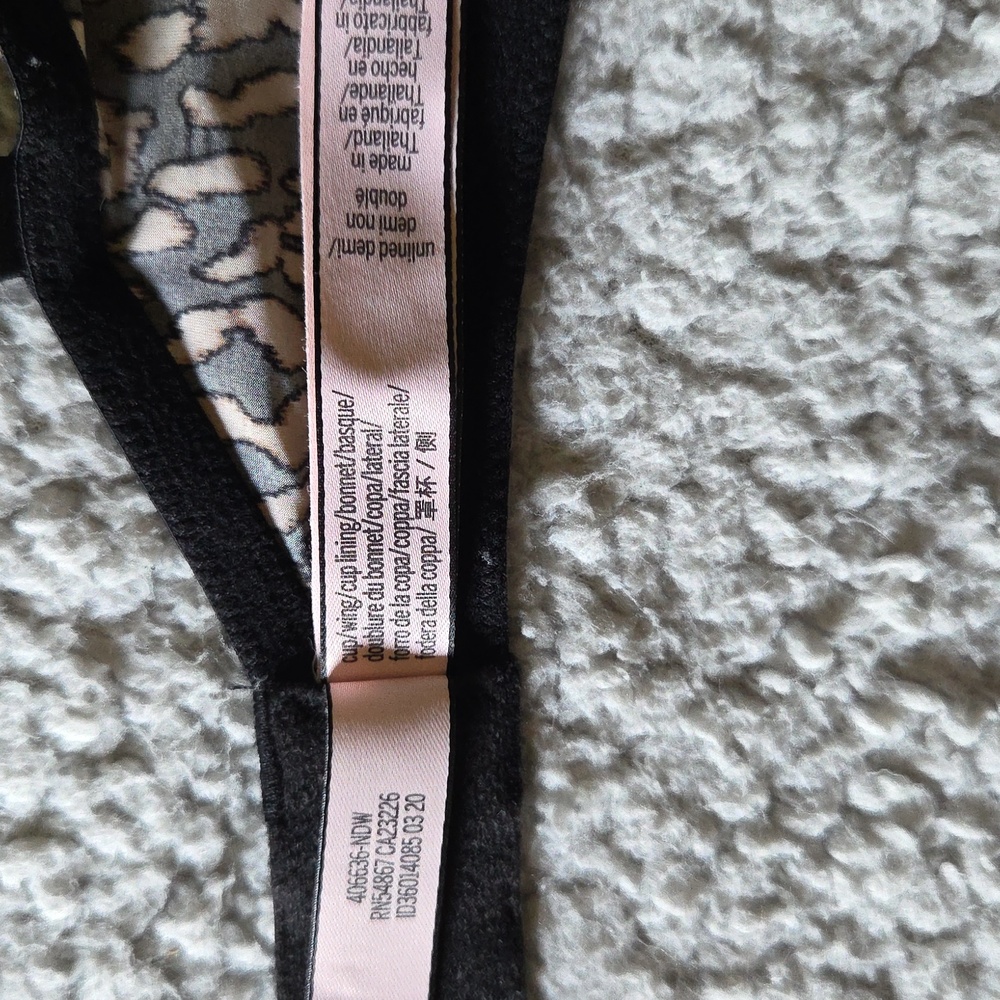 VS Silky Smooth Animal Print Unlined Demi Bra - Picture 7 of 14